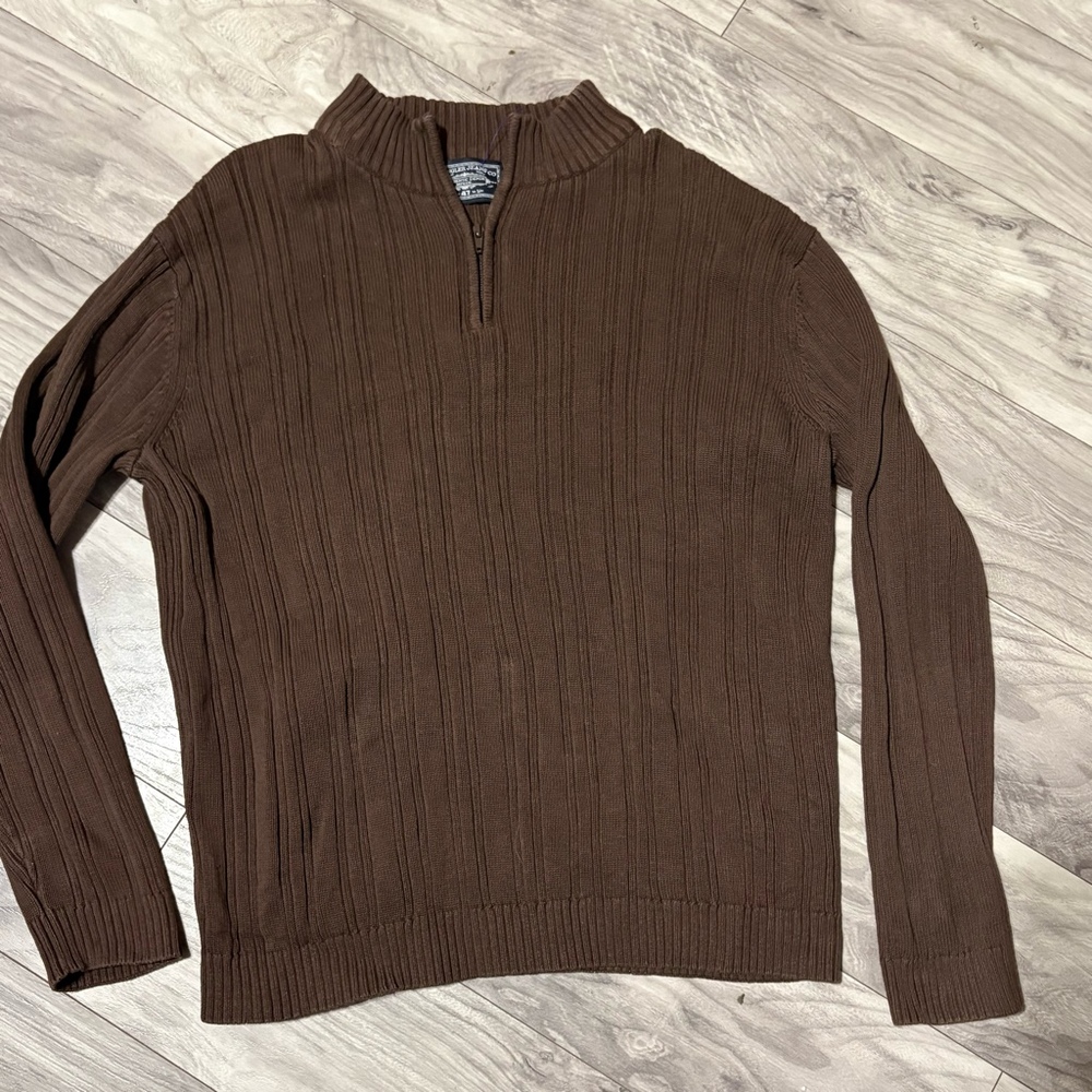 Wrangler Jeans Co. Mens long sleeve sweater brown large